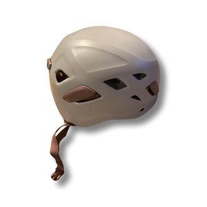Black diamond half dome climbing helmet womens small/medium